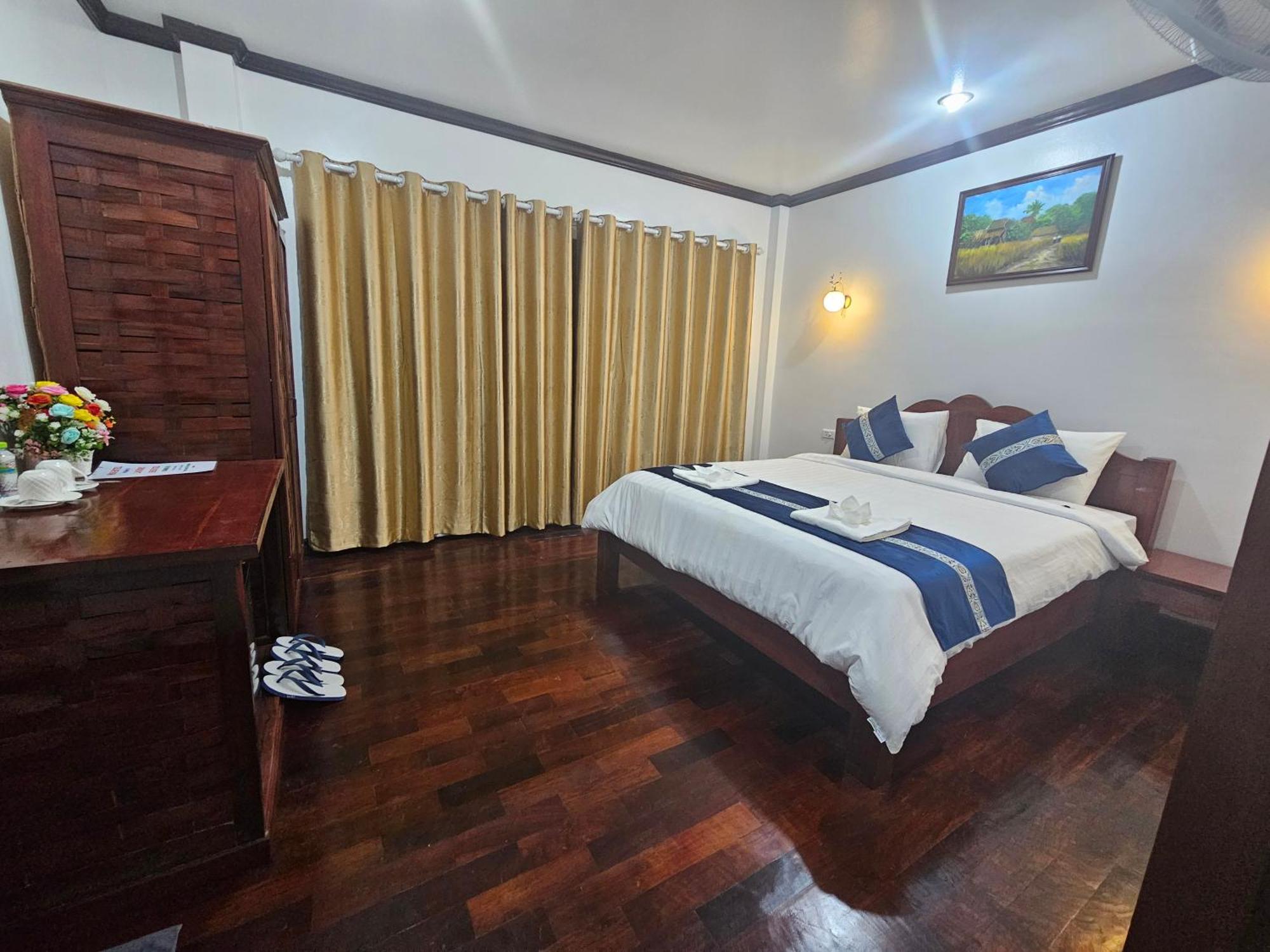 Win Hotel Vangviang Kültér fotó