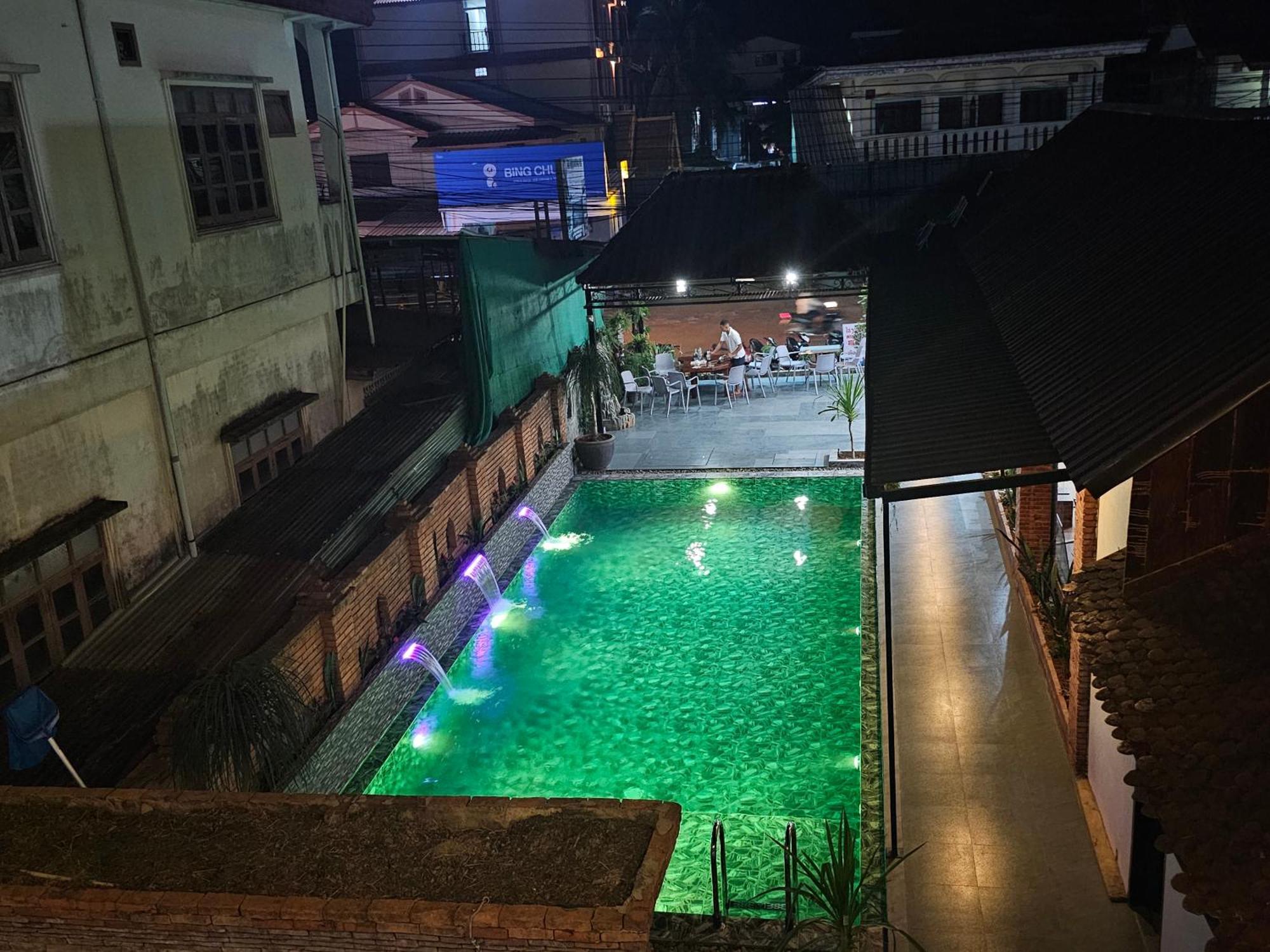 Win Hotel Vangviang Kültér fotó