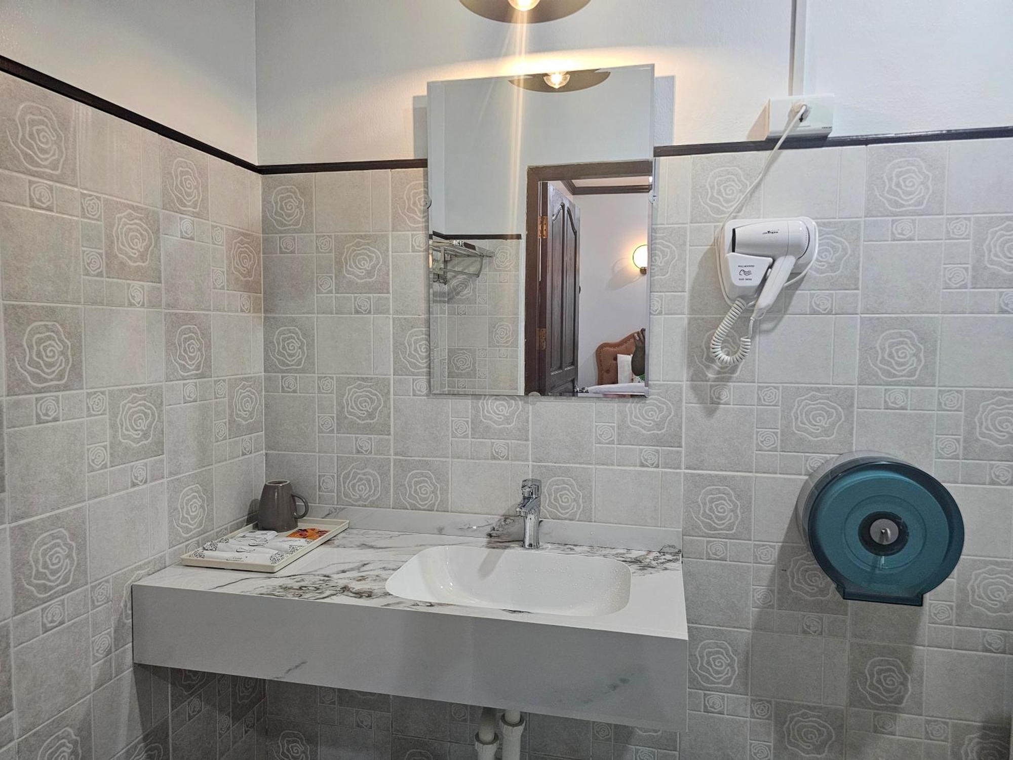 Win Hotel Vangviang Kültér fotó