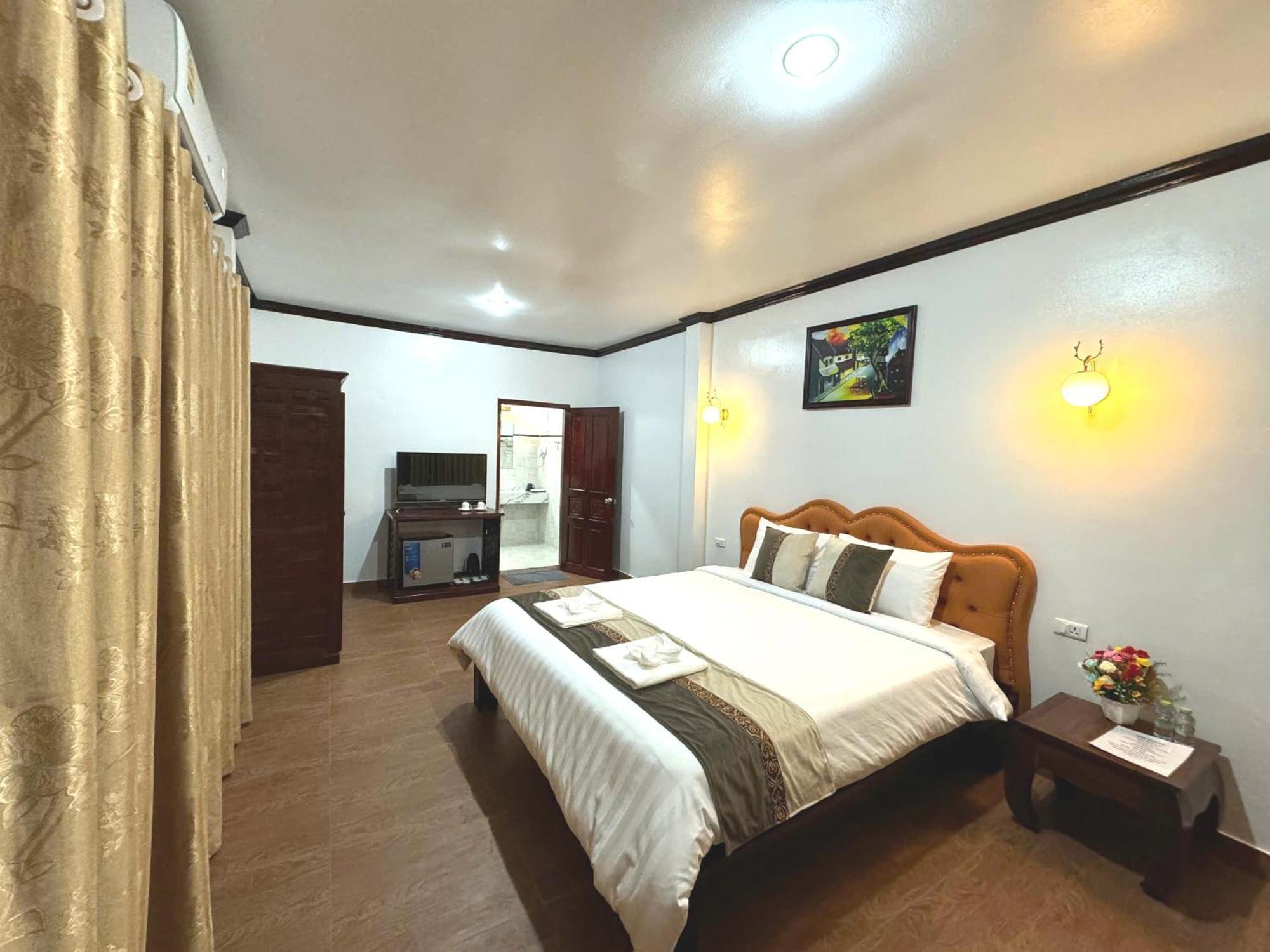 Win Hotel Vangviang Kültér fotó