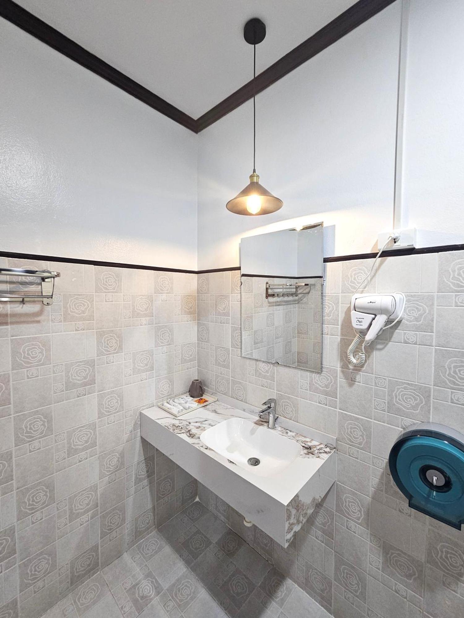 Win Hotel Vangviang Kültér fotó
