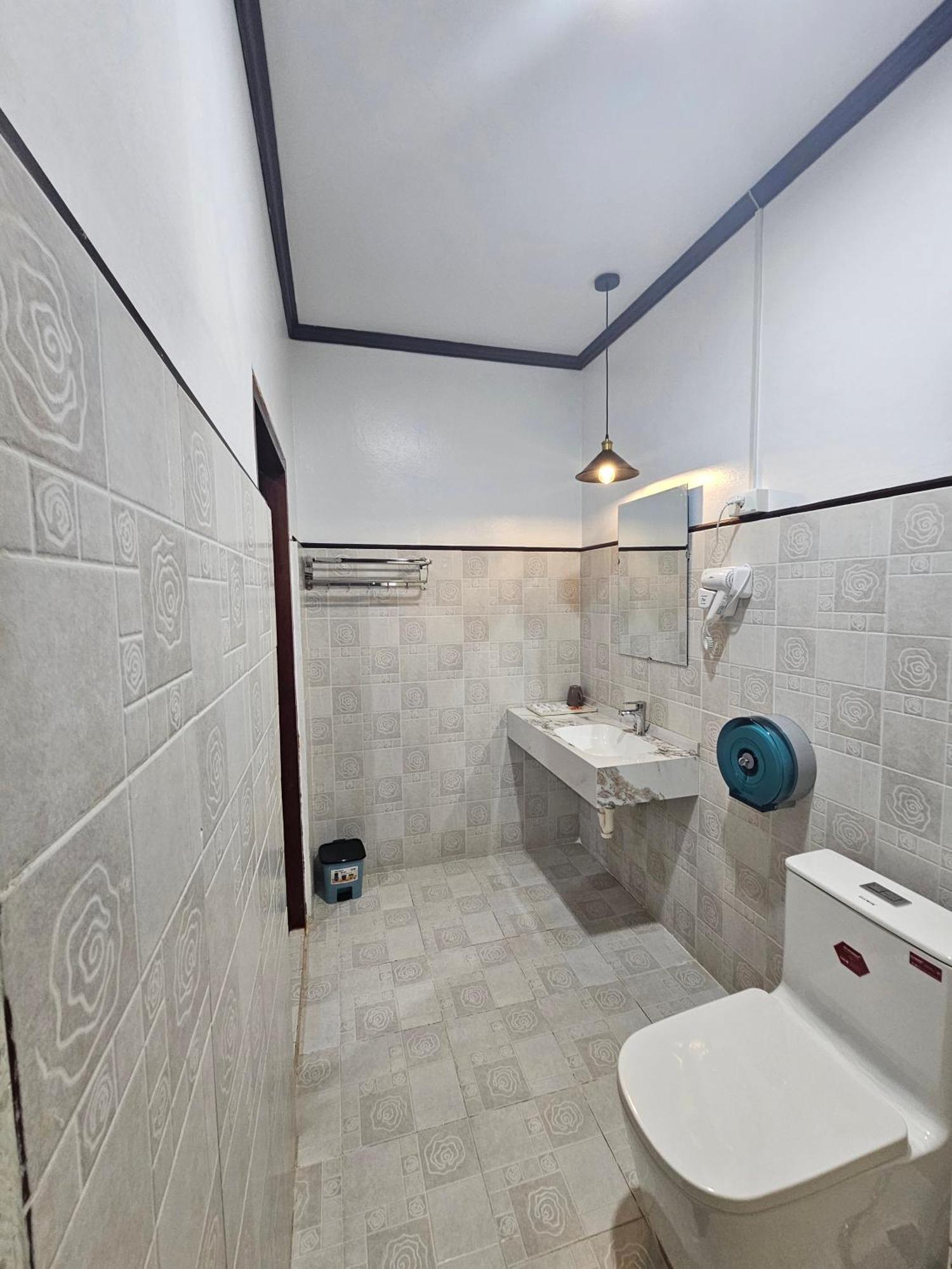 Win Hotel Vangviang Kültér fotó
