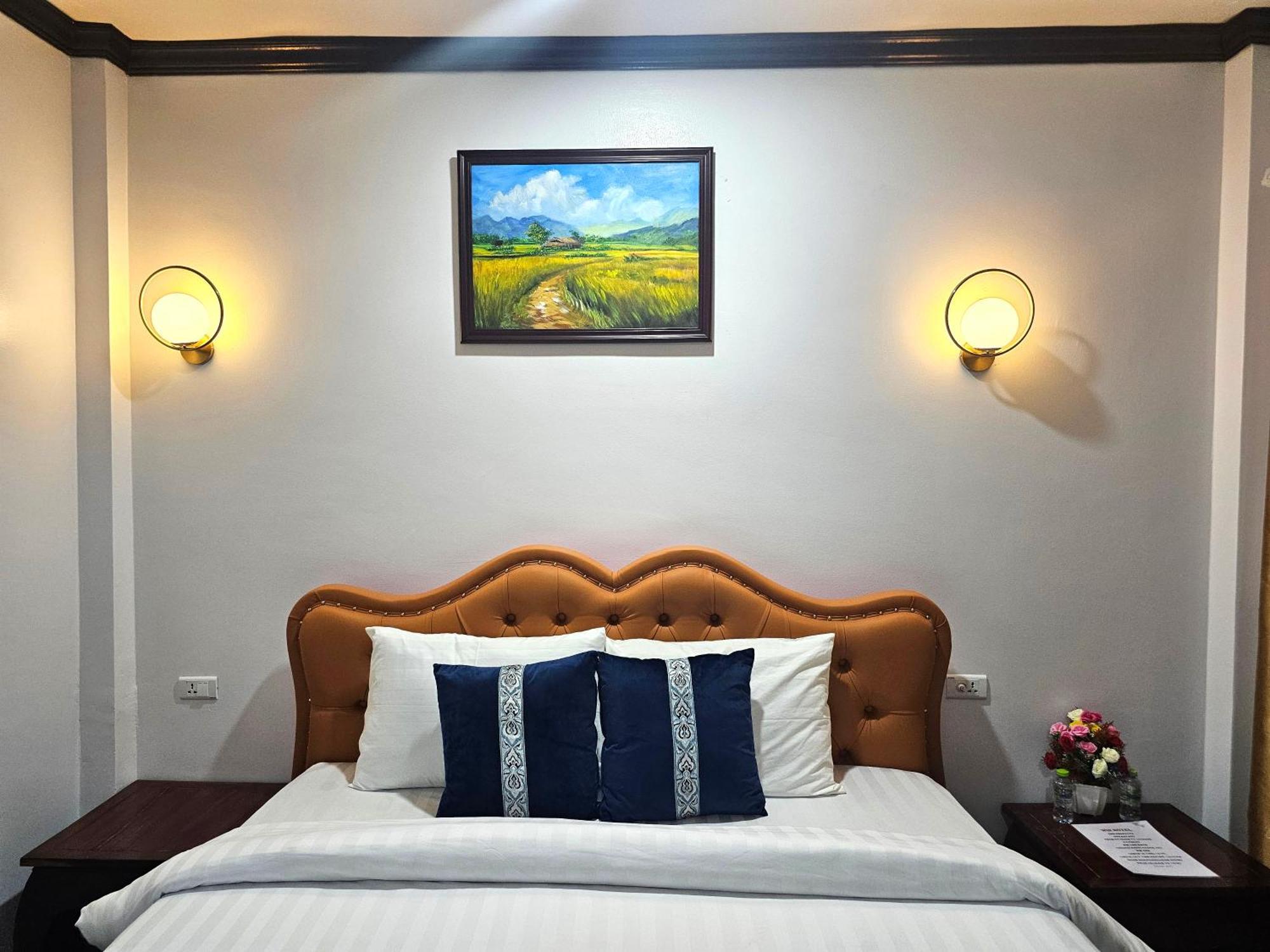 Win Hotel Vangviang Kültér fotó