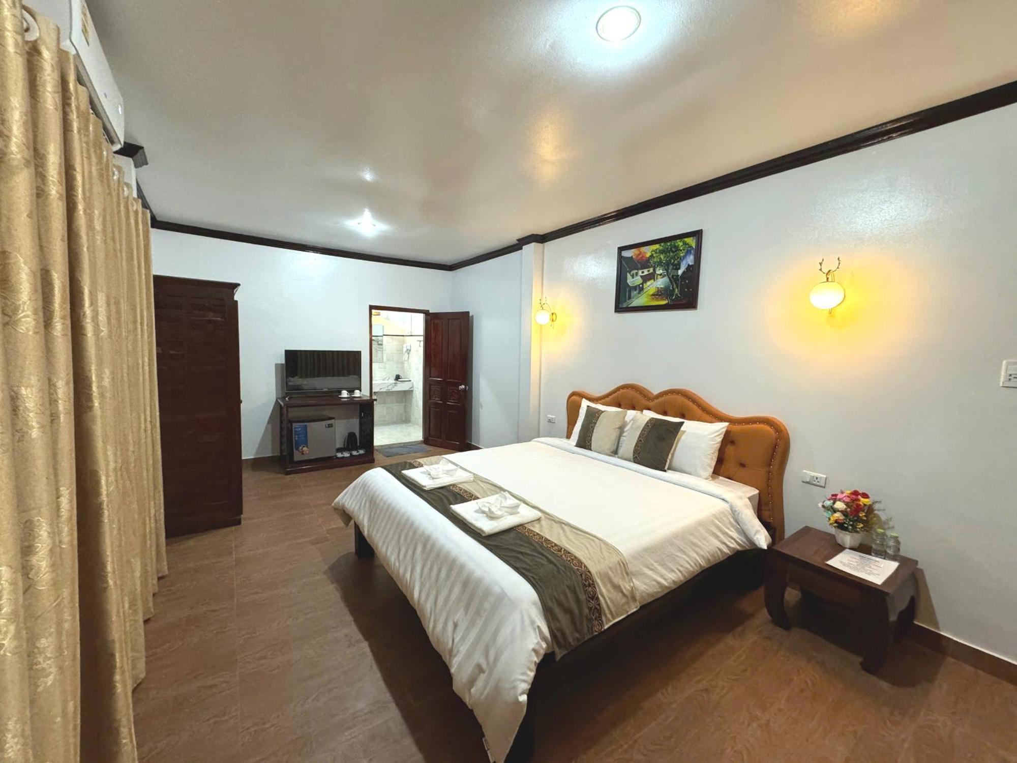 Win Hotel Vangviang Kültér fotó