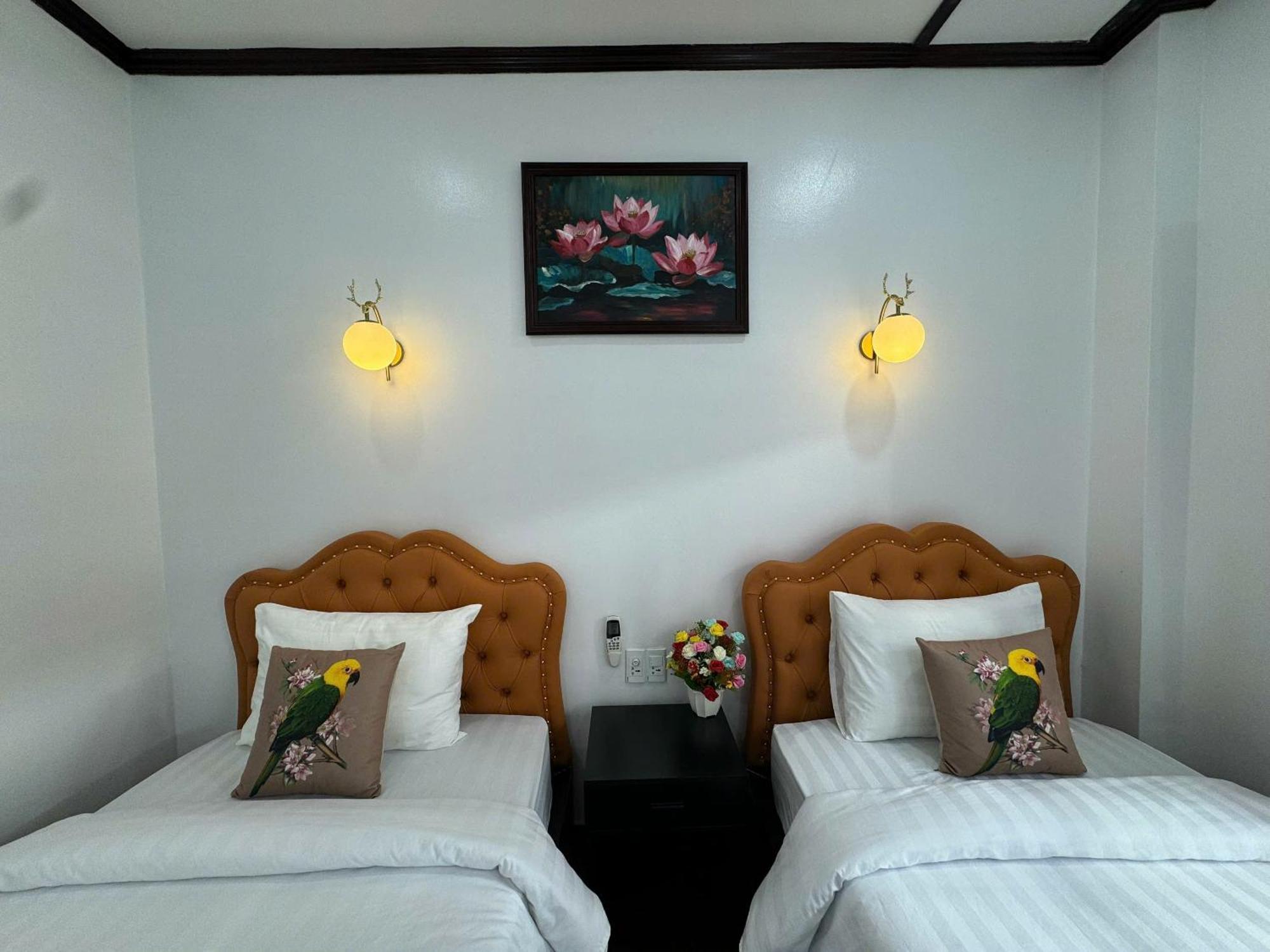 Win Hotel Vangviang Kültér fotó