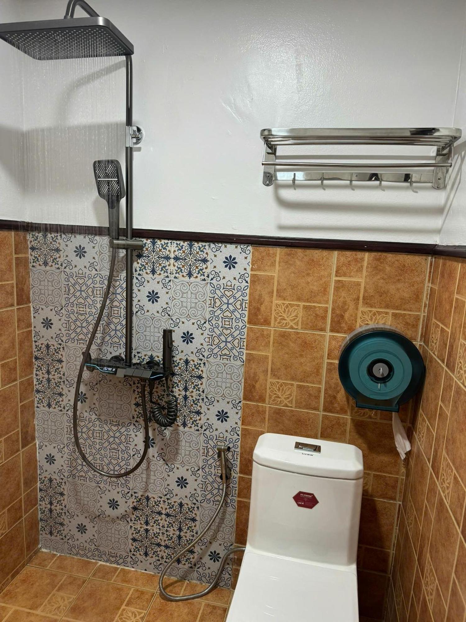 Win Hotel Vangviang Szoba fotó