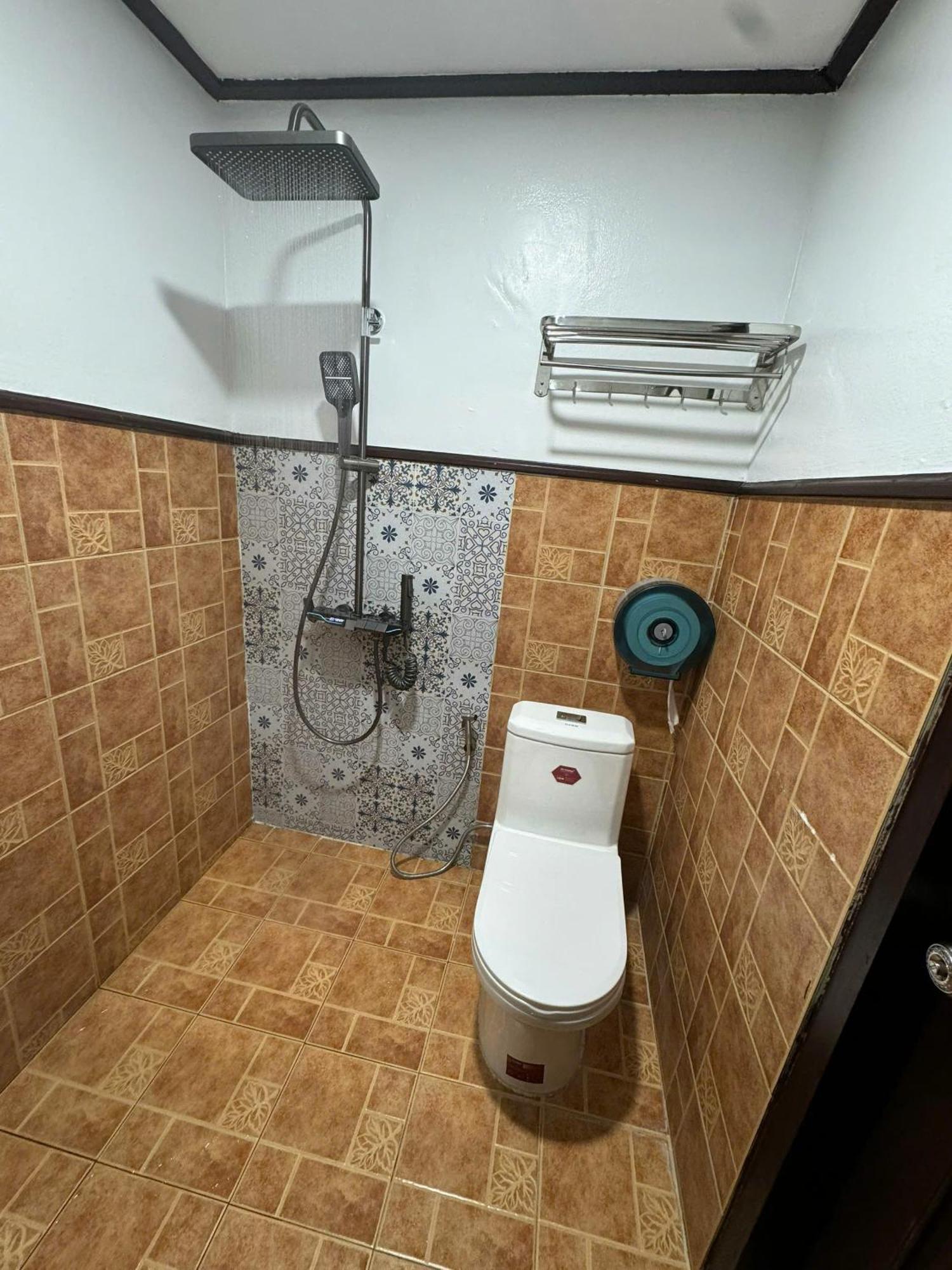 Win Hotel Vangviang Kültér fotó